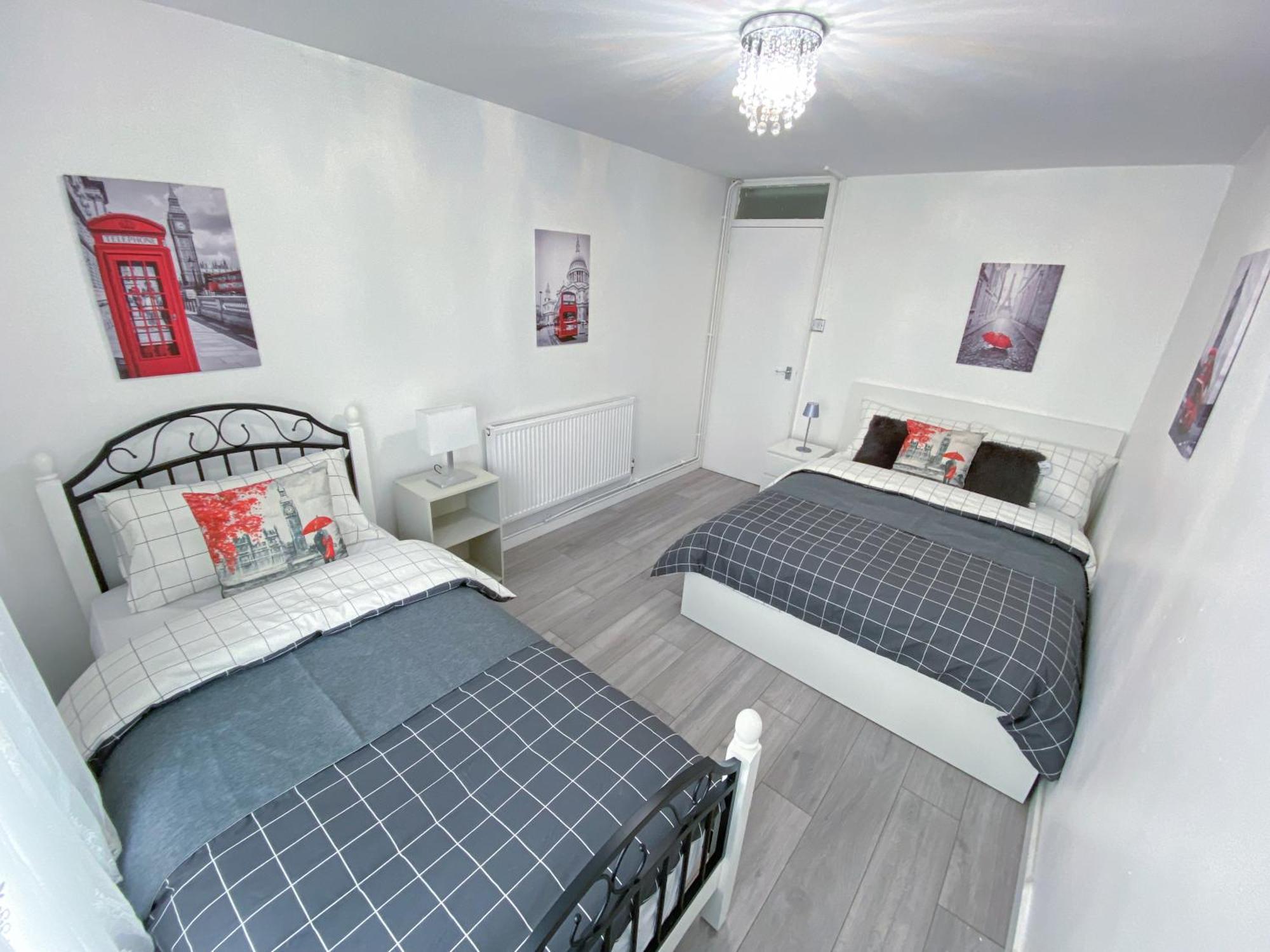 2 Bedroom Flat, Dalston Junction, Лондон Экстерьер фото